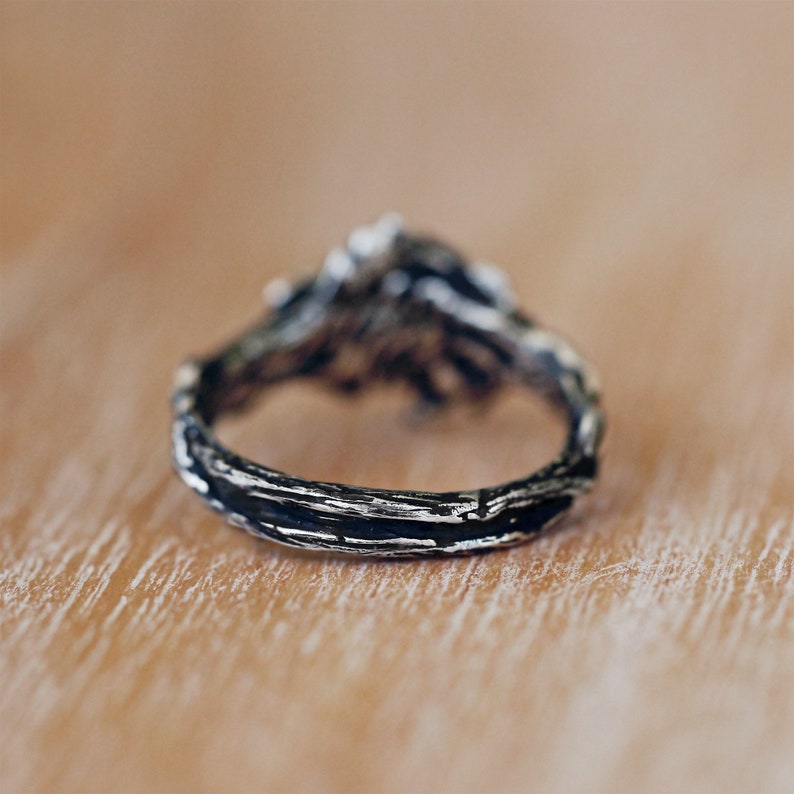 Iris - Bague statement pierre de lune élégante
