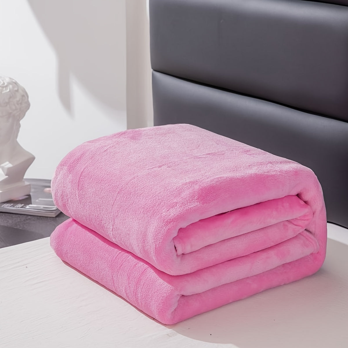 UrsaWeave - Soft Warm Flannel Throw for All Seasons