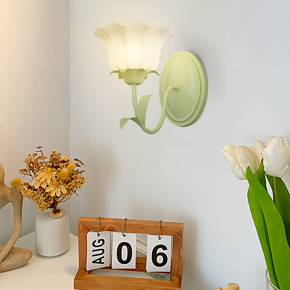Inanthe - 3D Glass Flower Wall Sconce
