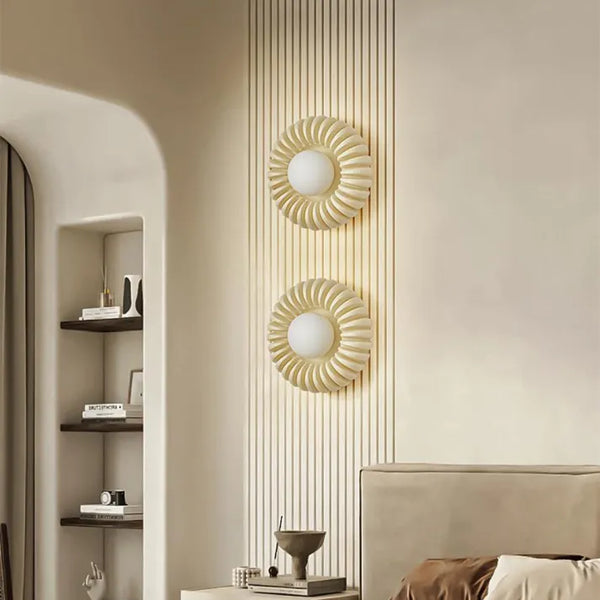 ArtisanGlow - Applique Murale en Résine Élégante pour Chambre