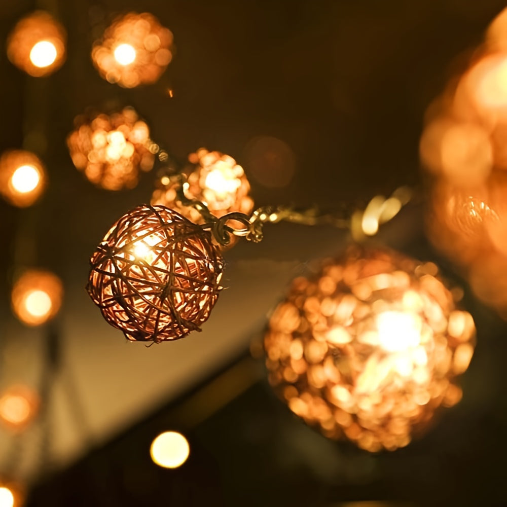 LuxAura - 2m Rattan Fairy Light String with 20 LEDs