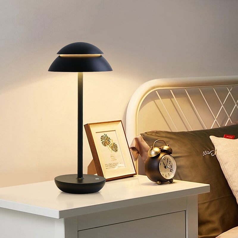 Aurelia Noire - Rechargeable Wireless LED Table Lamp