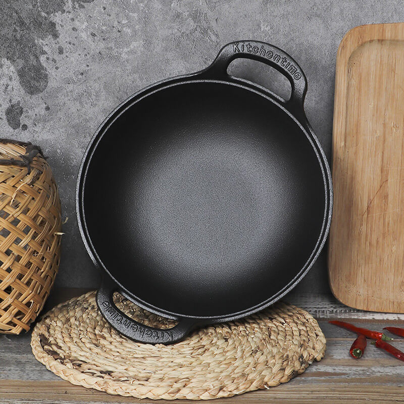 CastePrima - Non-Stick Cast Iron Skillet with Wooden Lid