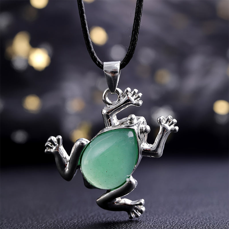 Gaia - Collier méditation en cristaux naturels au design grenouille