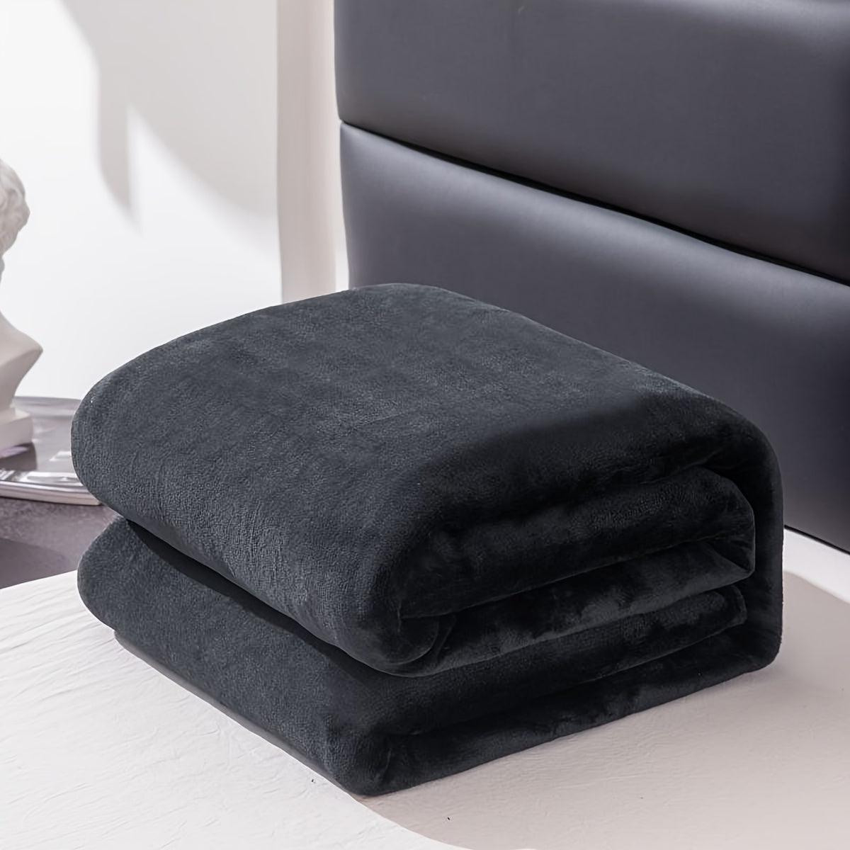 UrsaWeave - Soft Warm Flannel Throw for All Seasons