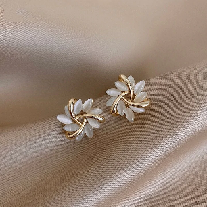 Clous d'Oreilles Fleur Opale Chic - Doré 14K