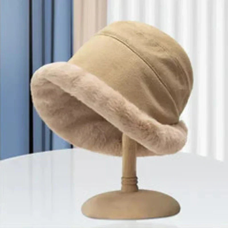 WinterGlow - Luxurious Warm and Elegant Winter Beanie
