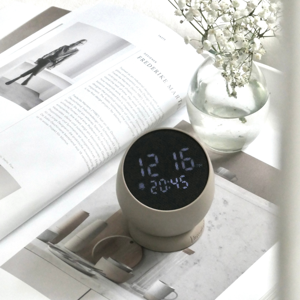 SmartWake - Réveil Sans Fil avec Écran Tactile et Gyroscope