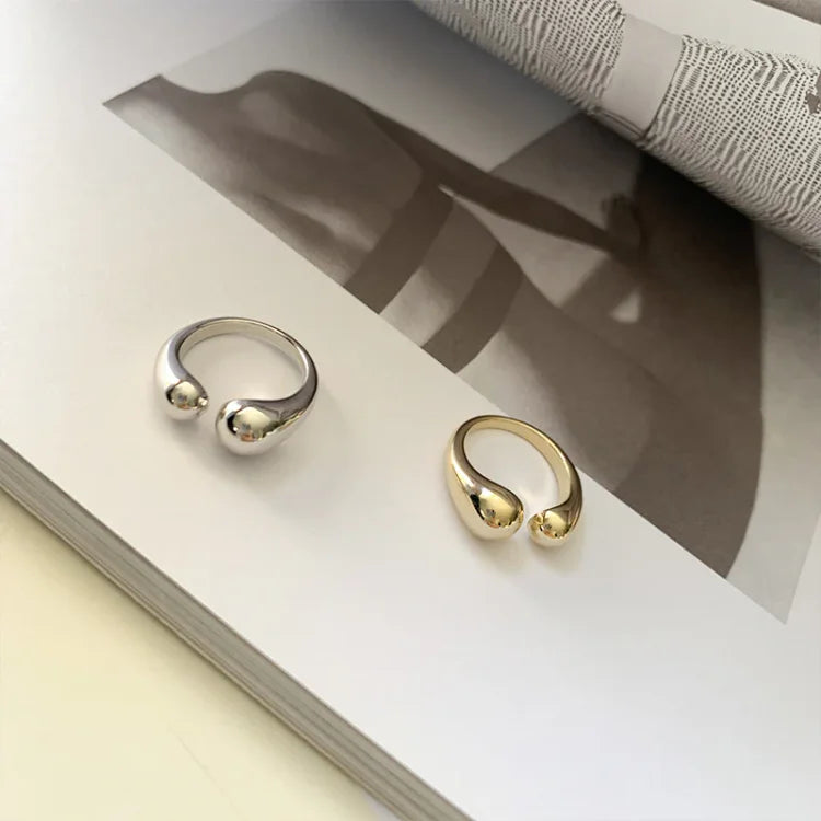 Elise - Bague minimaliste réglable en goutte d'eau