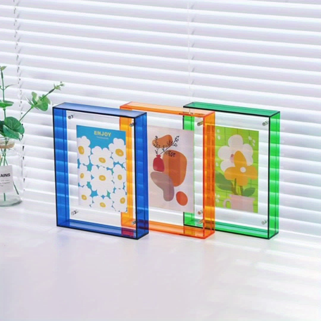 ChicFrame - Elegant Acrylic Photo Frame