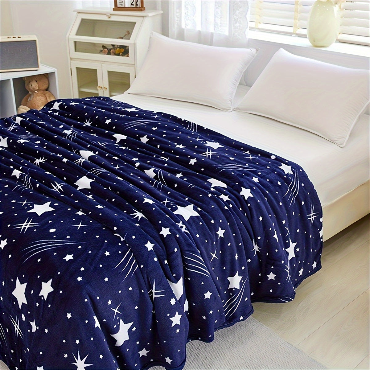 MeteorFleece - Soft Fleece Throw Blanket with Meteor Print