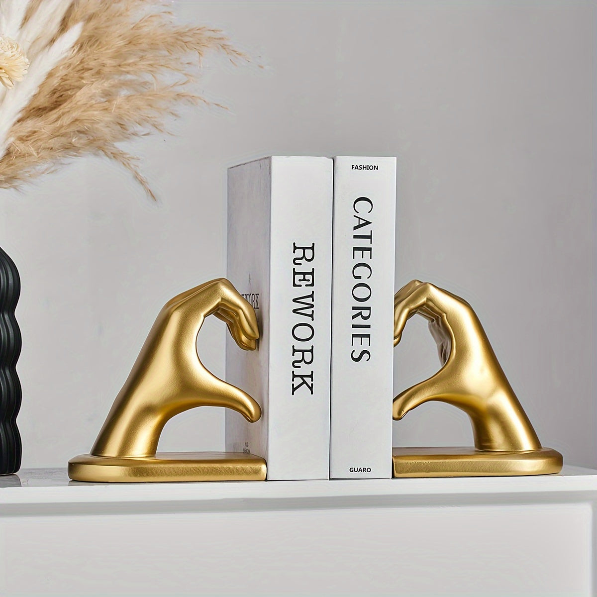 Chic Heart Support - Modern Gold Resin Bookends