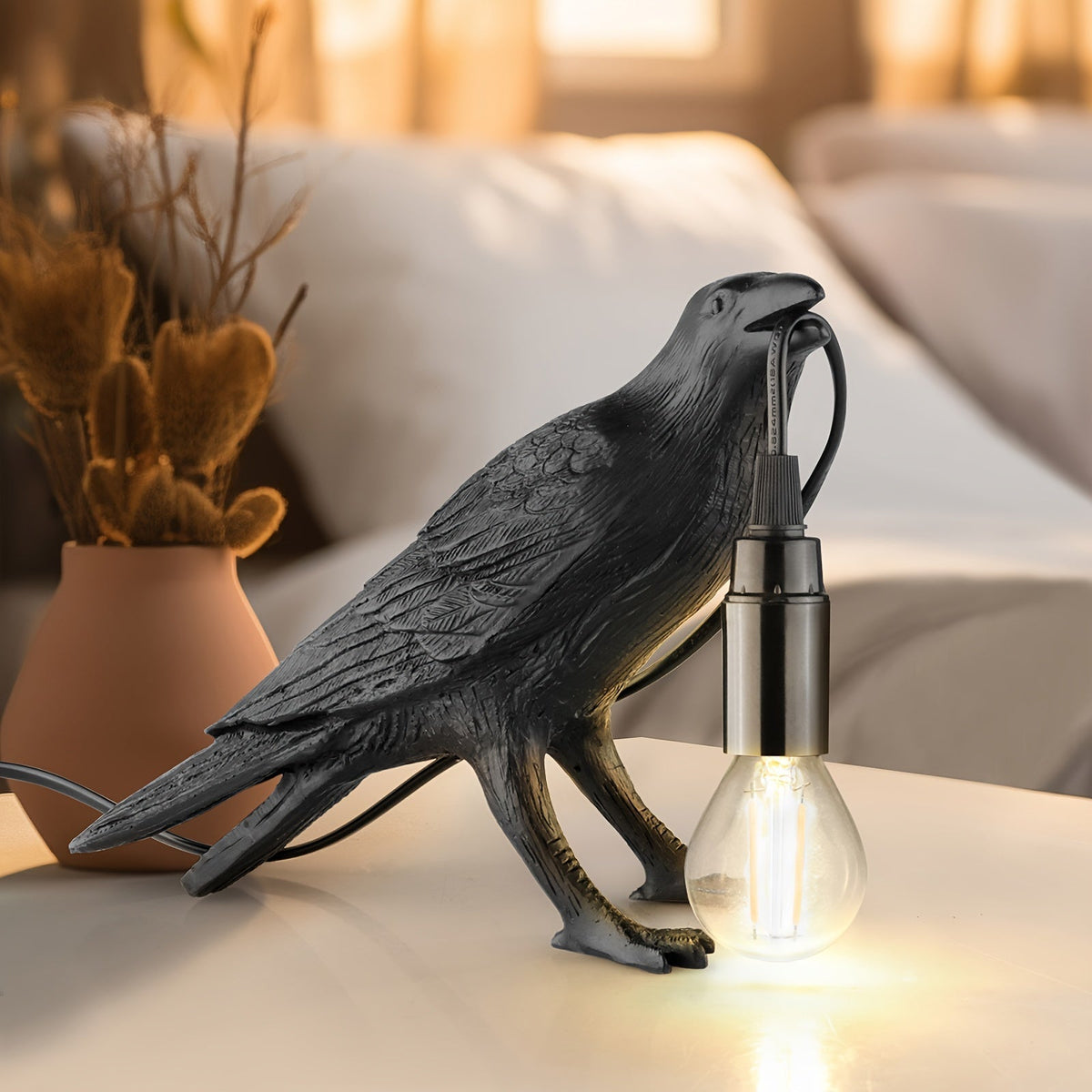 RavenLicht - Elegant Raven Table Lamp with USB Port