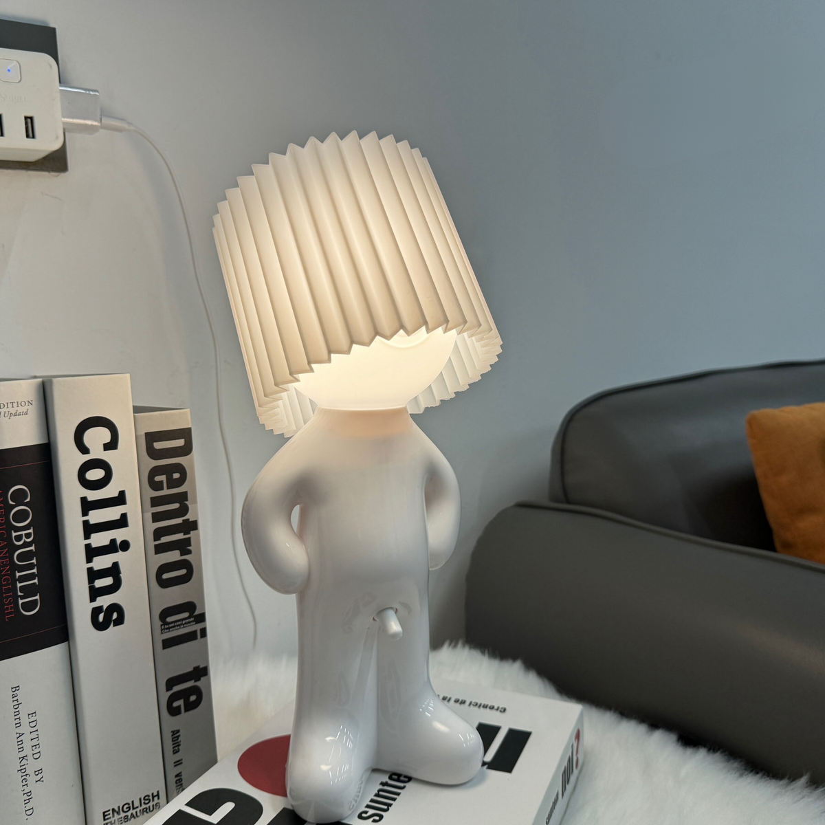 VerlegenLicht - Geometric USB Table Lamp with Colour-Changing Light