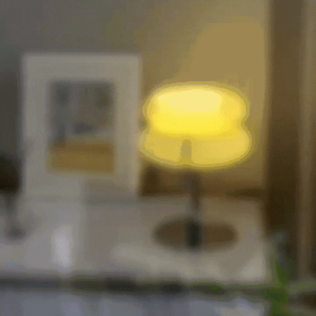 Puffette - Glass Table Lamp with USB Port and 3 Light Colors