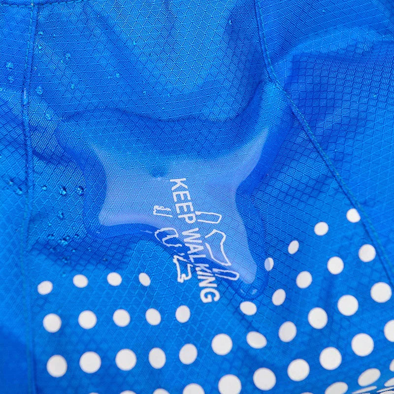 TravelLite - Ultralight Backpack with Integrated 2L Water Bladder
