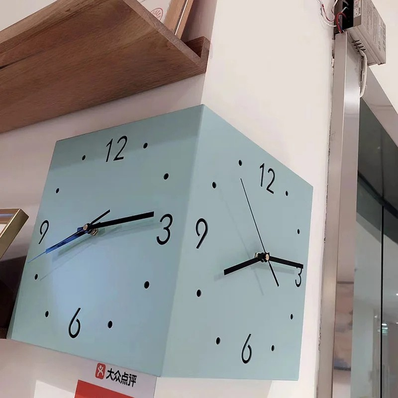 DualEdge Clock - Horloge murale elegante a mecanisme silencieux