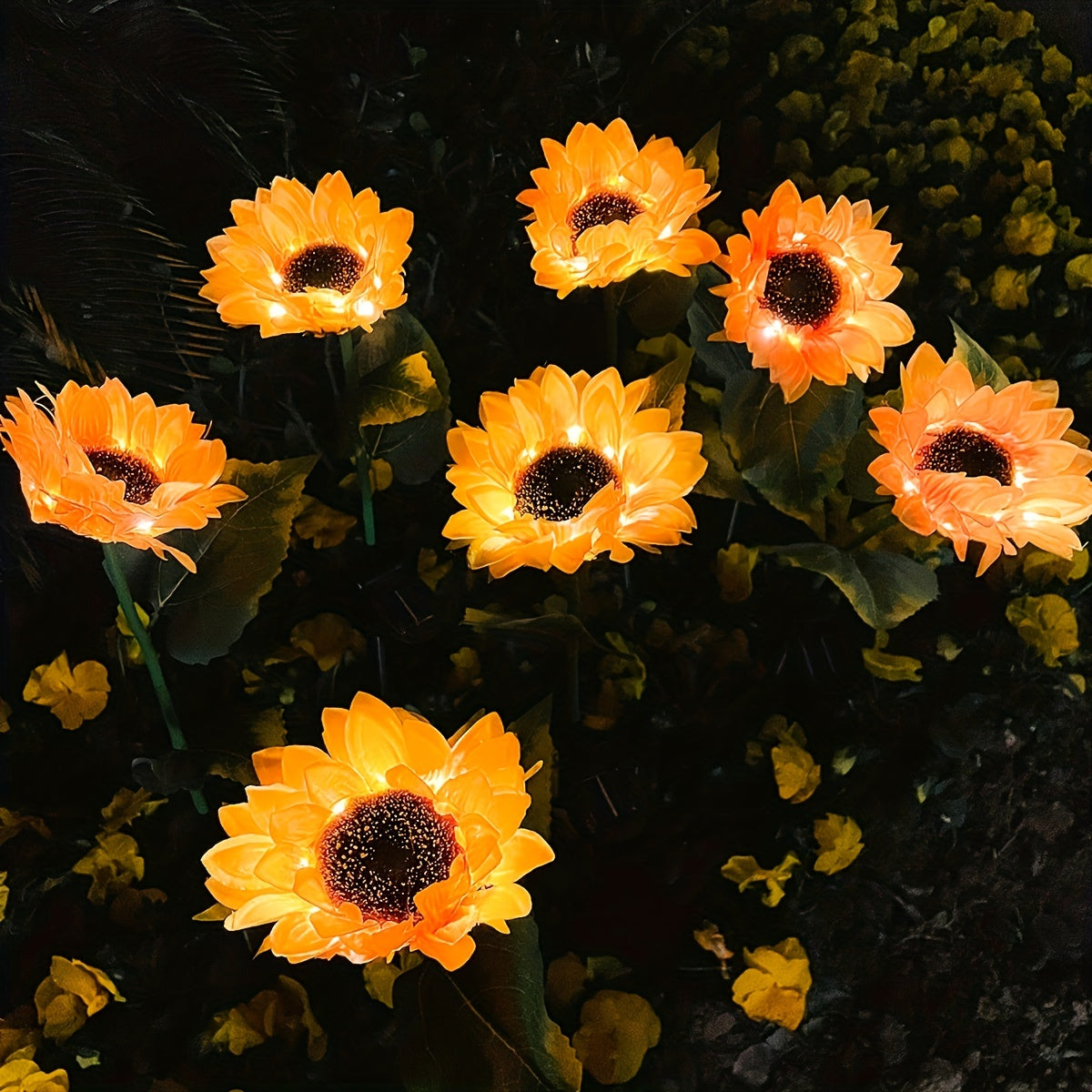 Wyldbloom - 3-Head Sunflower Solar Garden Lamp