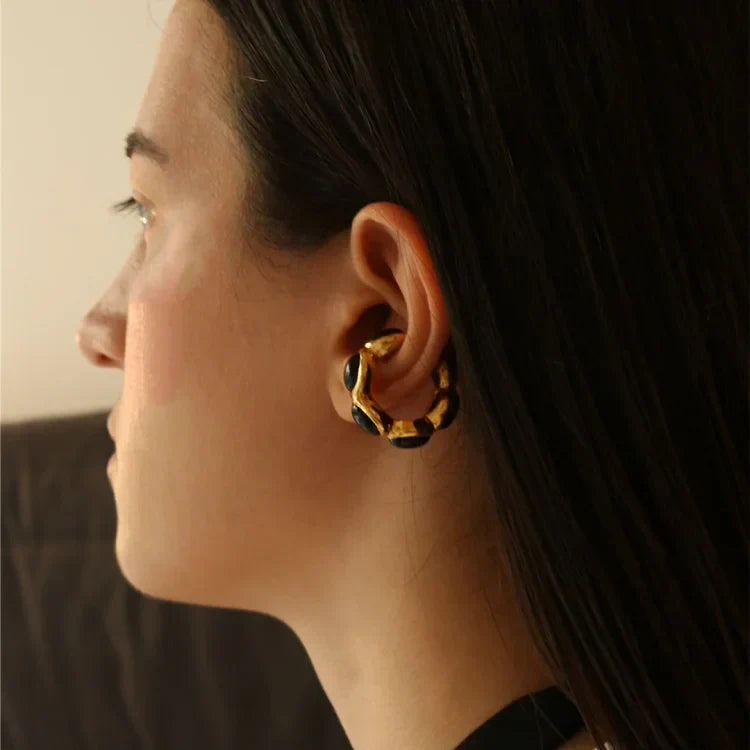 Celina - Bague onyx dorée mystère et élégance