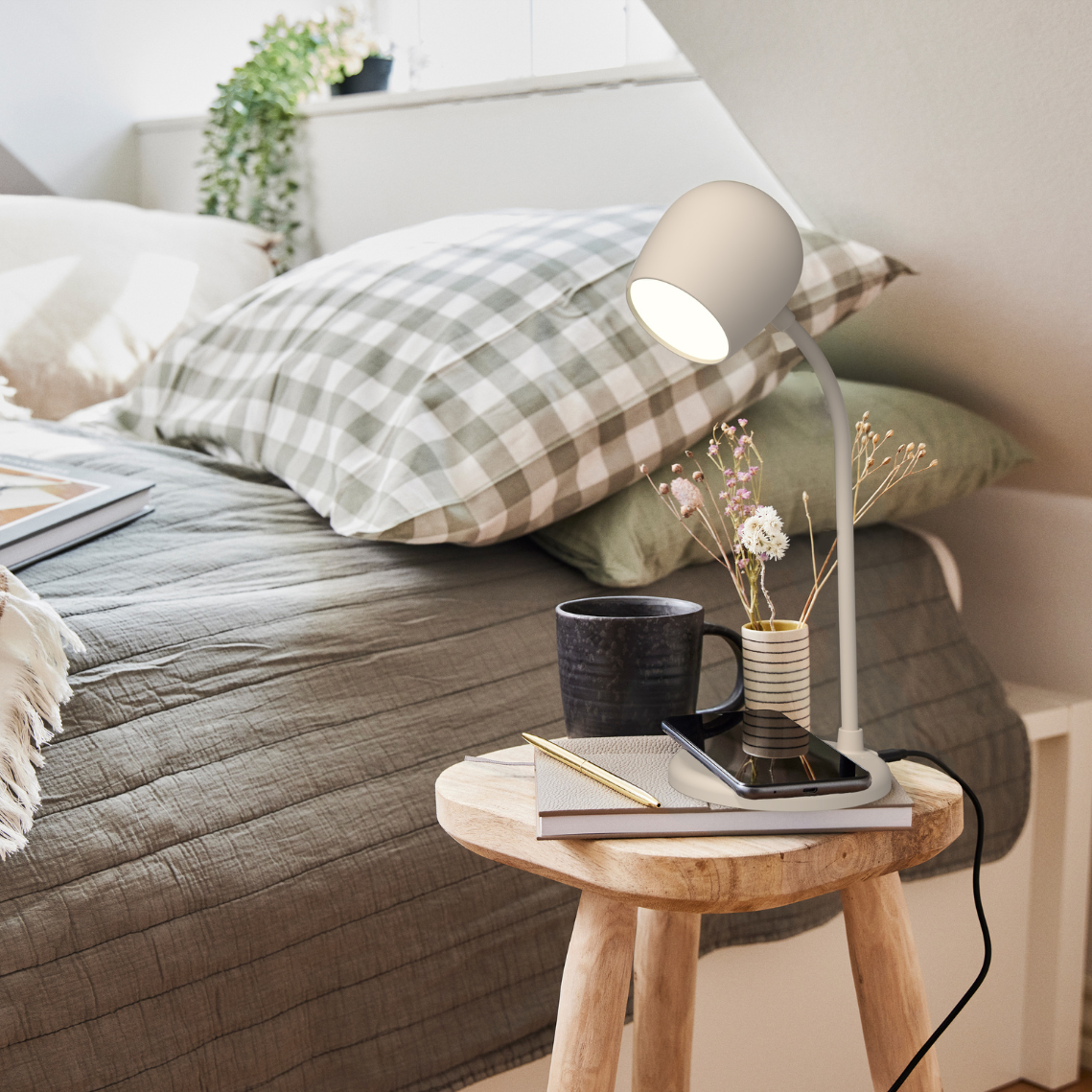 SmartGlow - Lampe LED avec Enceinte Bluetooth et Chargeur