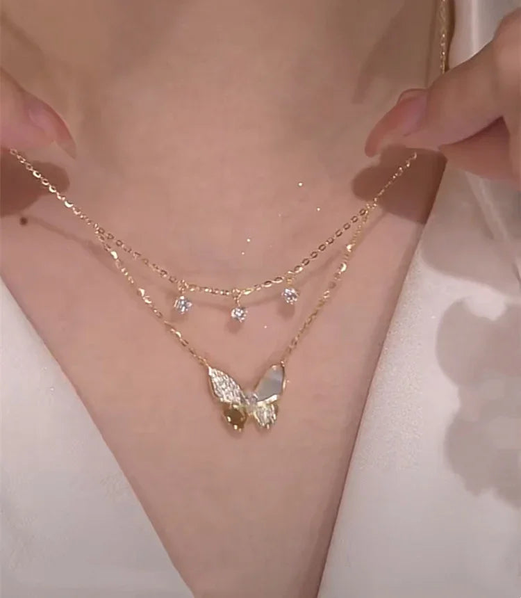 Elayna - Collier papillon double couche en zircone et nacre