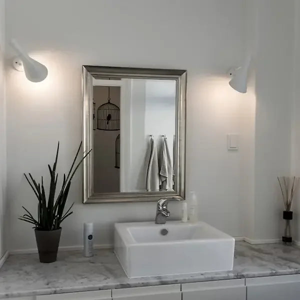 LumiMinimal - Minimalist LED Lamp for Modern Interiors