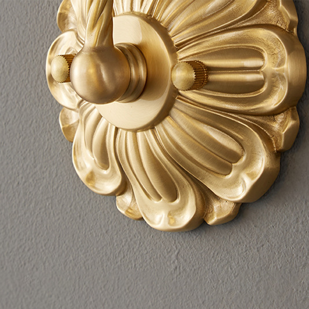 Kalvane - Retro Glass Wall Sconce for a Warm Ambiance