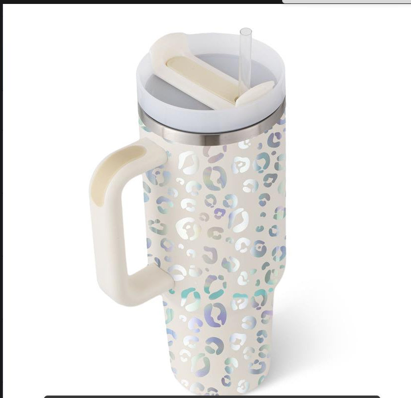 HydraChic Thermal Mug - Elegant Insulation for Hot and Cold Drinks