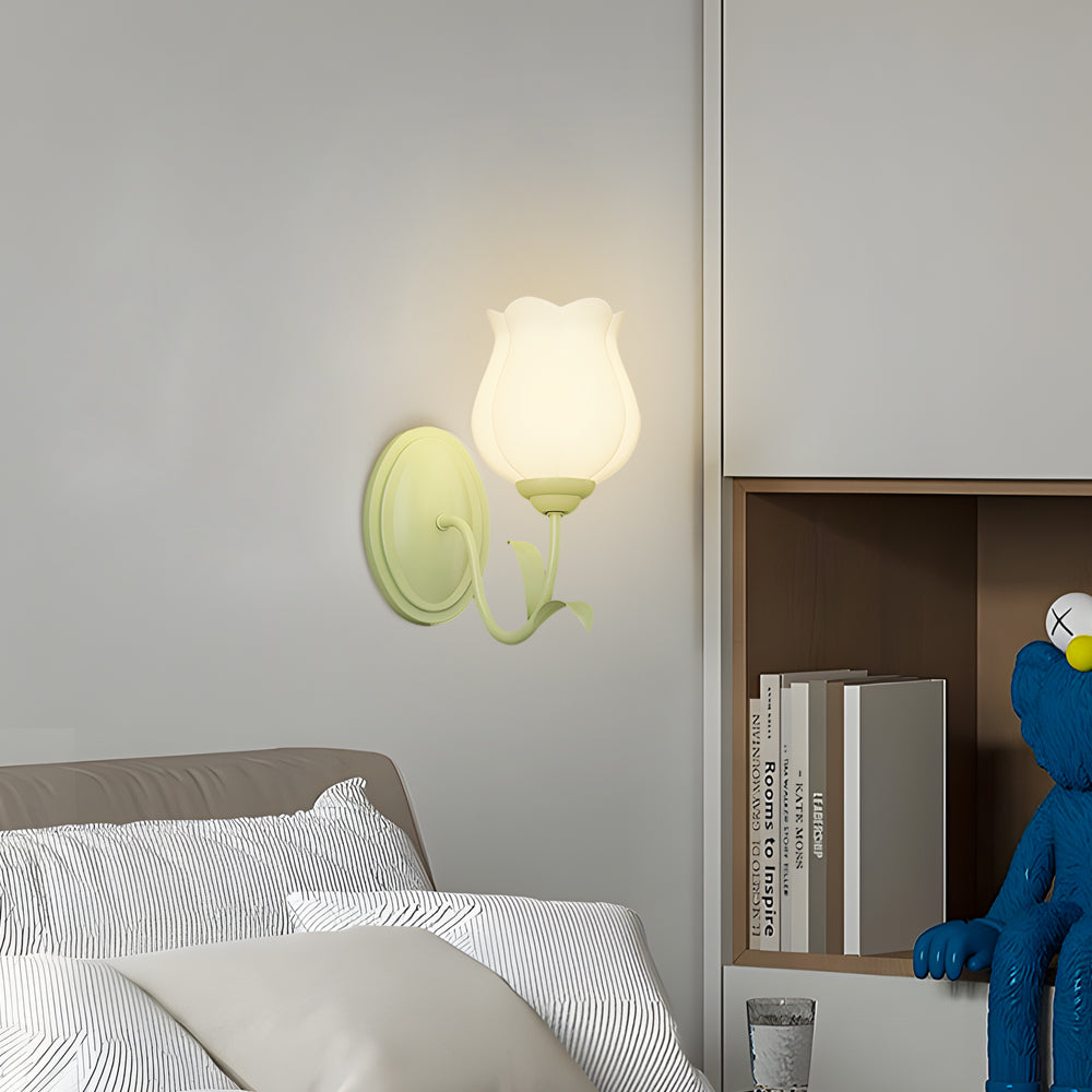 Inanthe - 3D Glass Flower Wall Sconce