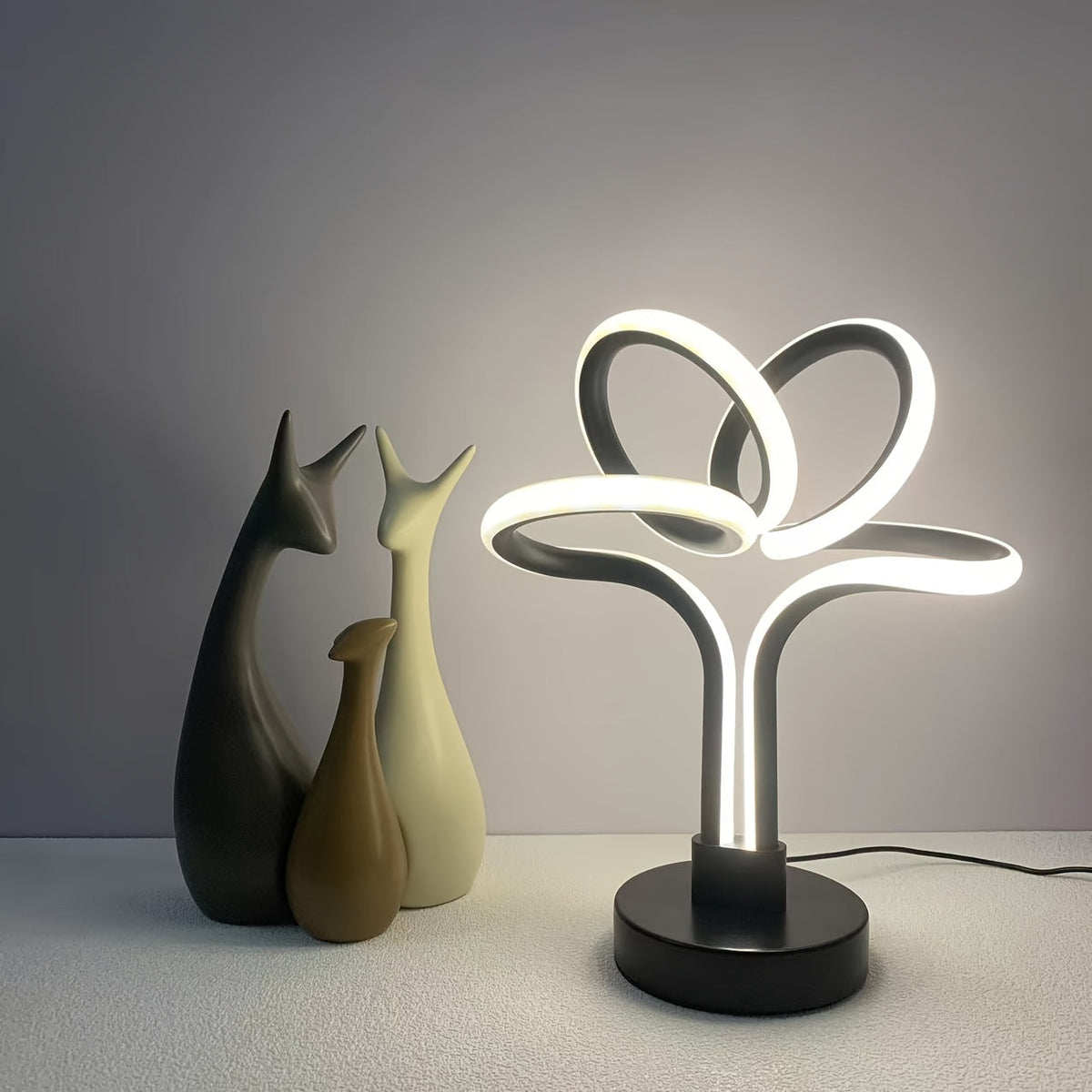 Falnor - USB LED Table Lamp with Scandinavian Design