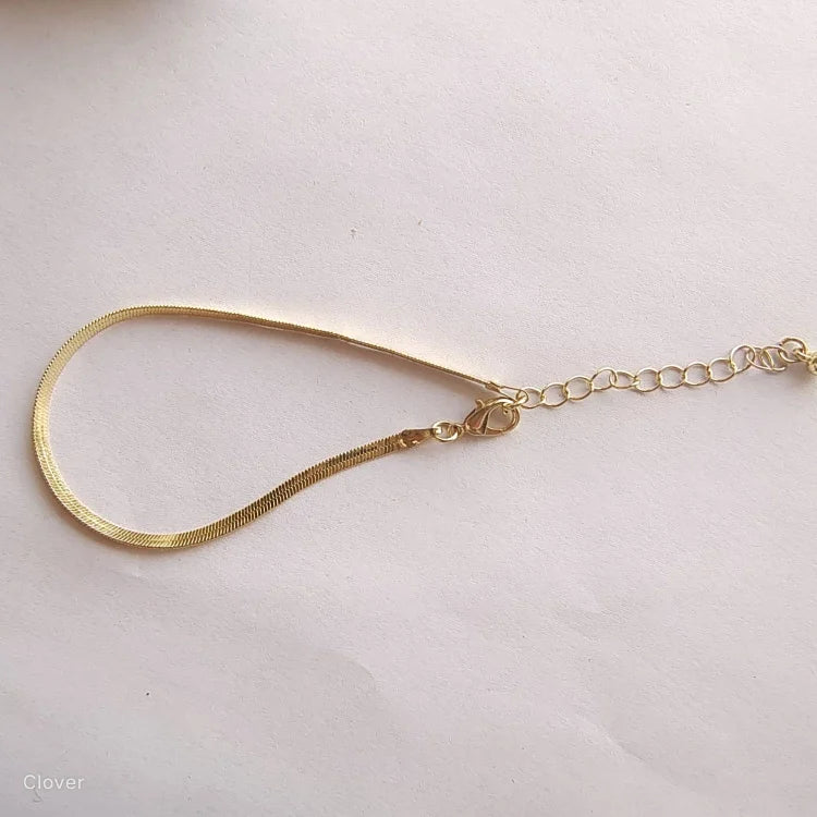 Isolde - Bracelet de cheville serpent, chic et élégant