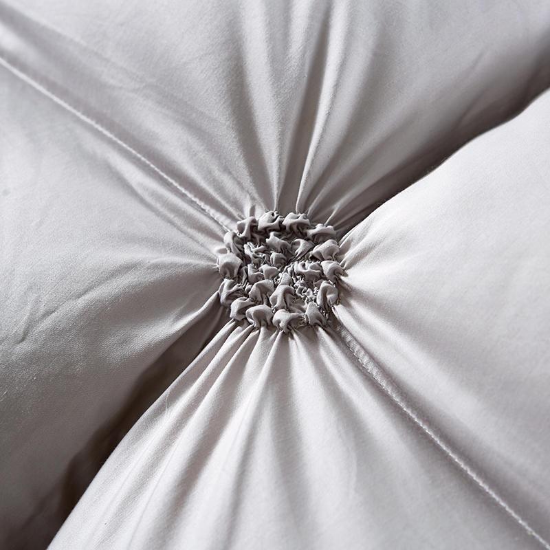 PlumeLux - Luxurious Goose Down Duvet for Comfortable Sleep