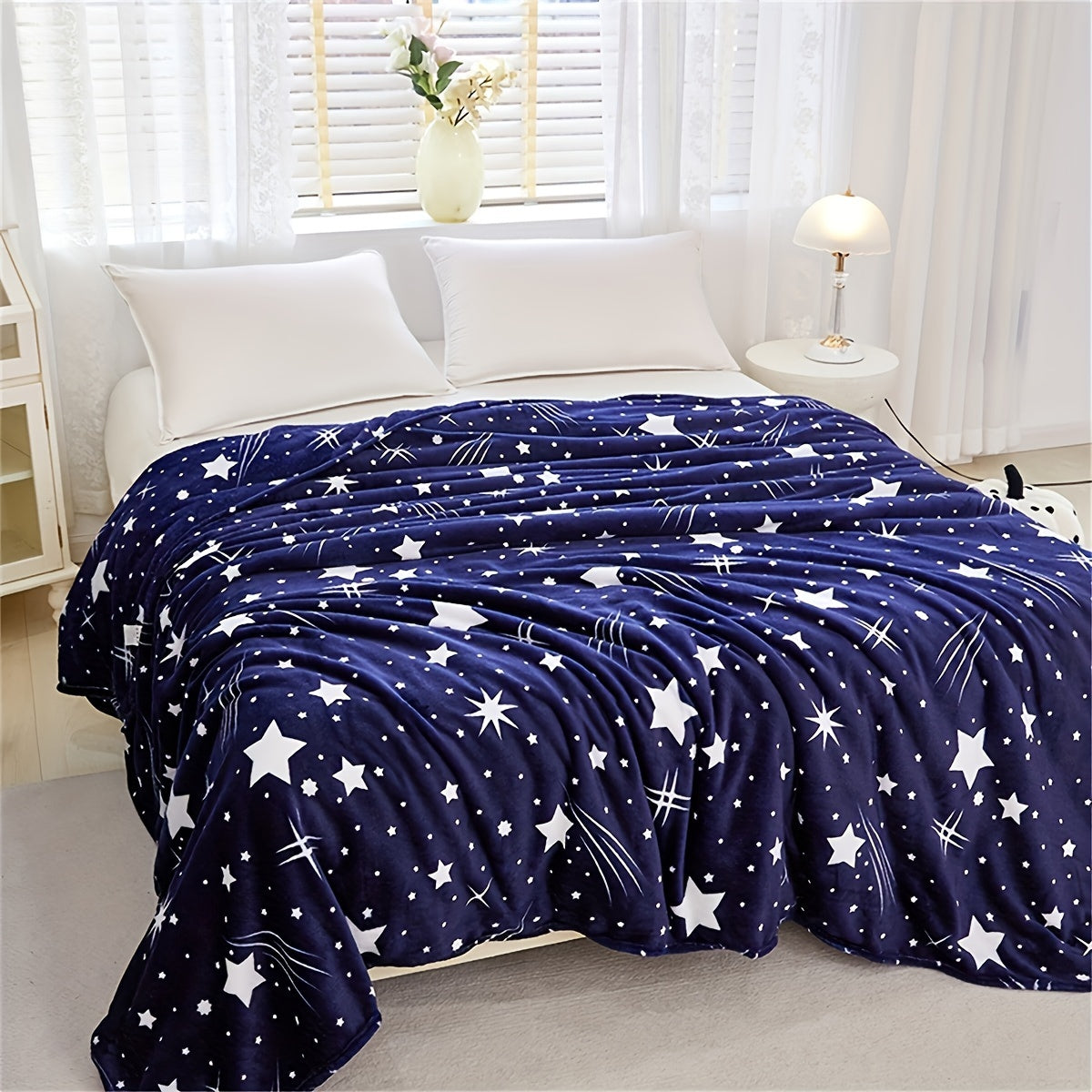 MeteorFleece - Soft Fleece Throw Blanket with Meteor Print