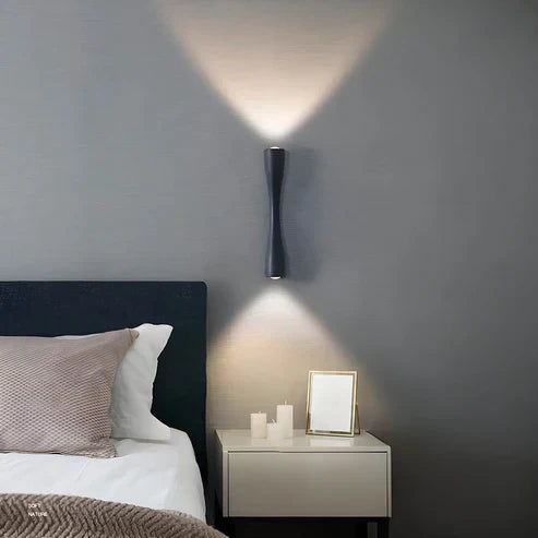 RéconfortGlow - Elegant Wall Sconce for Ambient Lighting