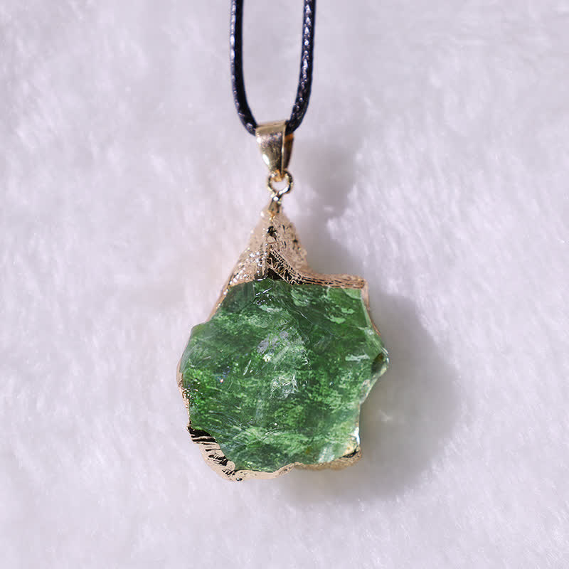 Lyra - Collier moldavite naturelle élégant