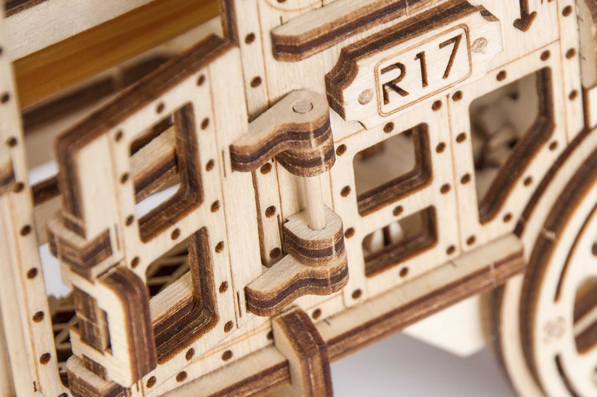 TrainCraft 3D Puzzle - Historic Wooden Locomotive with Wagon