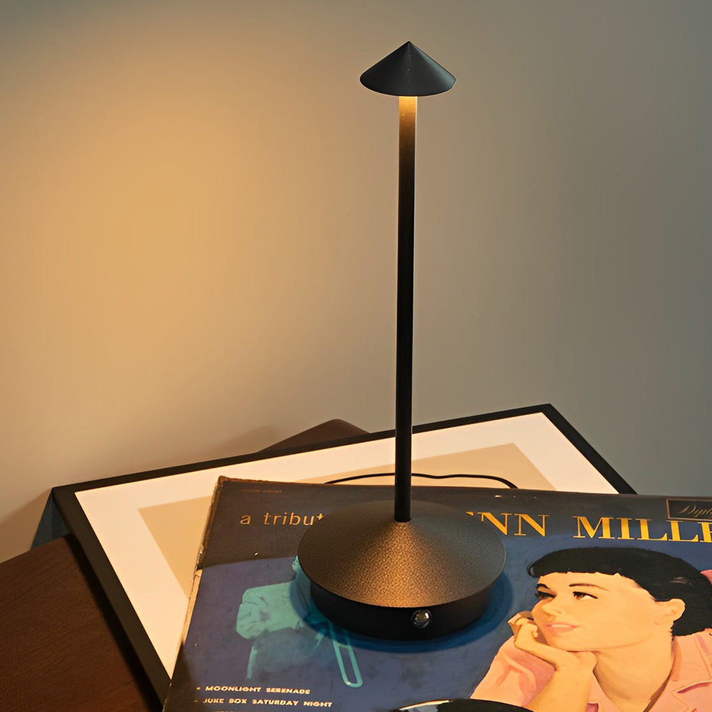 Pina Pro - Cordless Dimmable USB Table Lamp