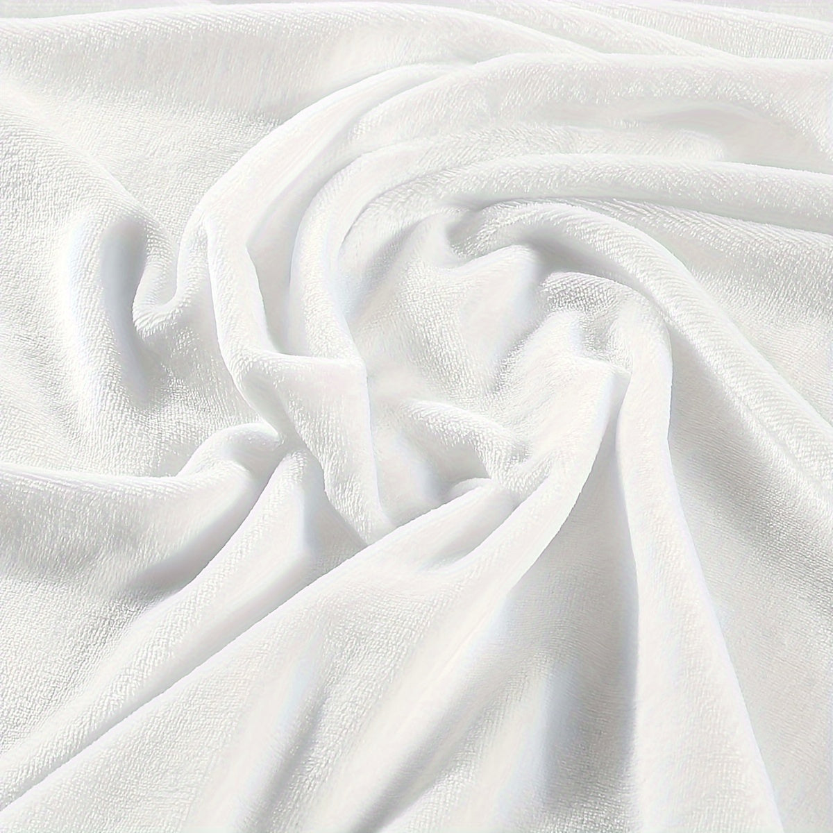 MickeyDream - Soft & Fun Fleece Throw Blanket for the Whole Family