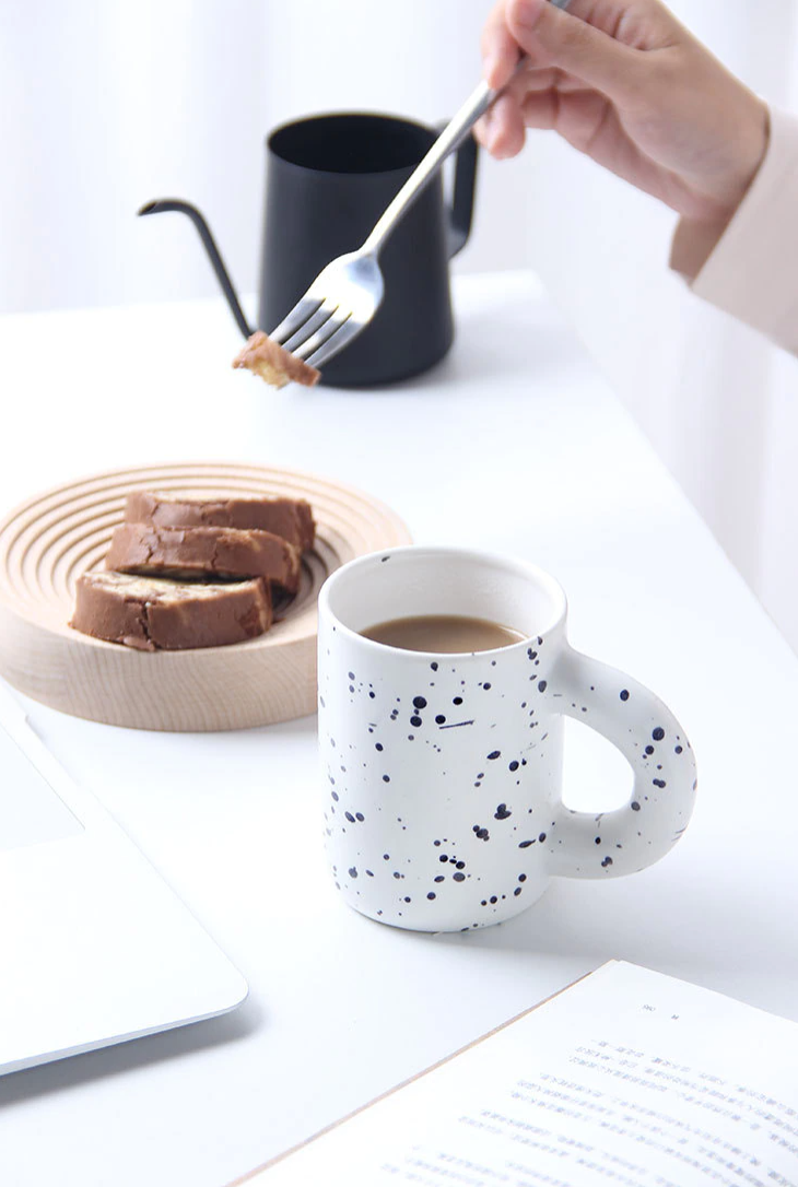 Athenea Cup - Luxury Porcelain Cup with Geometric Pattern