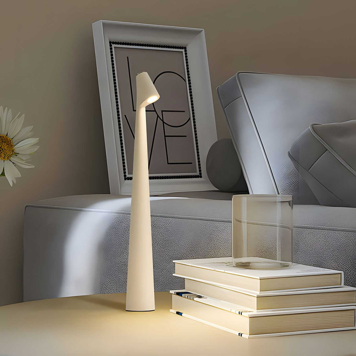 LunaSlim - Elegant Cordless Table Lamp with Adjustable Brightness