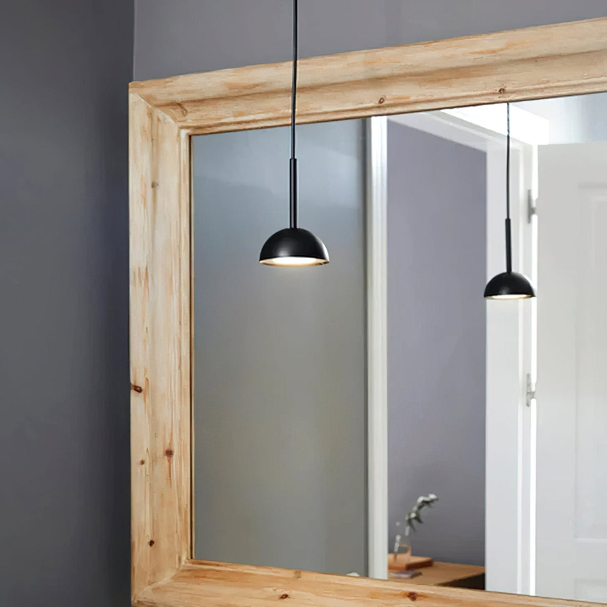 LumiereChic - Elegant Geometric Metal Pendant Light