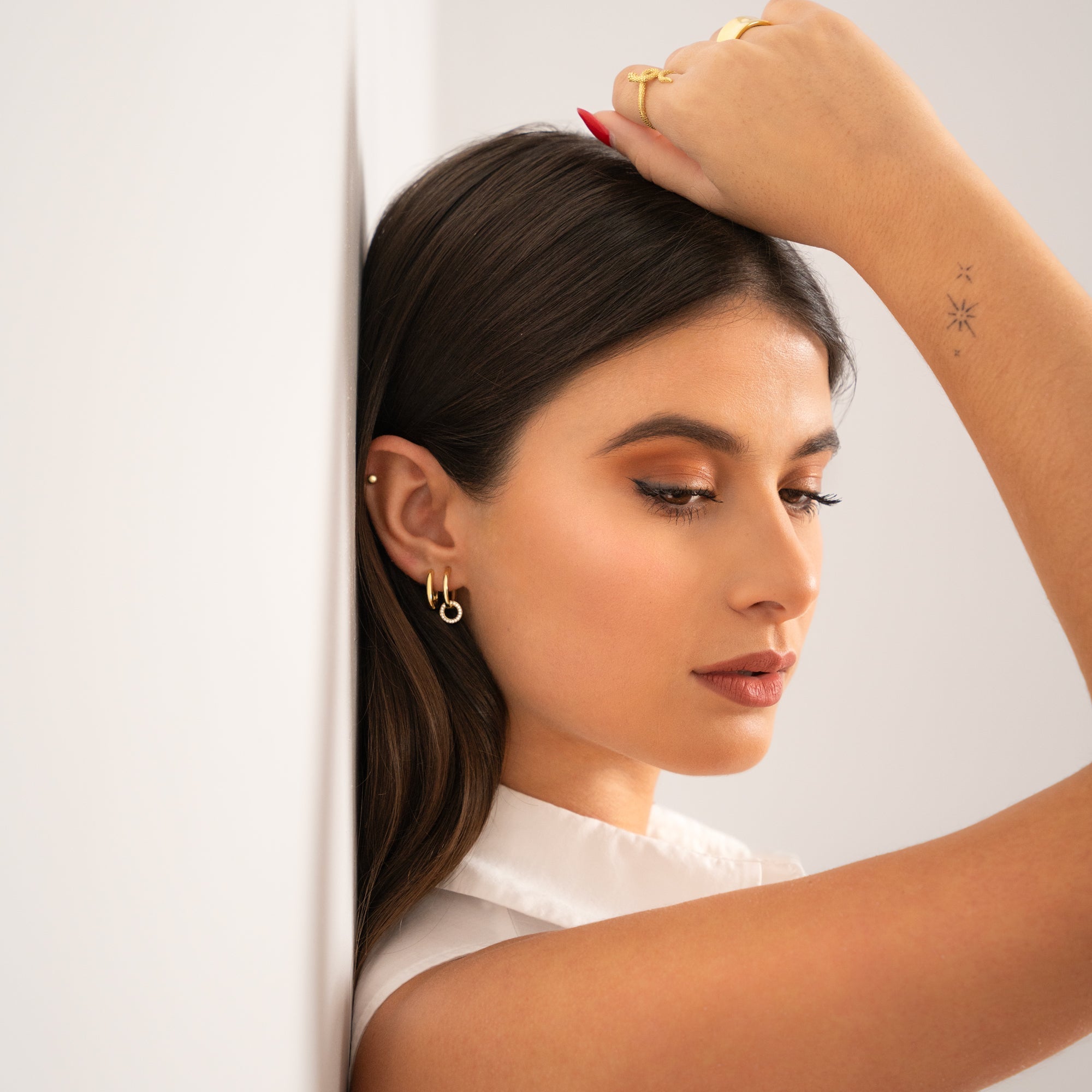 Nerida - Elegant Interlinked Silver Hoop Earrings