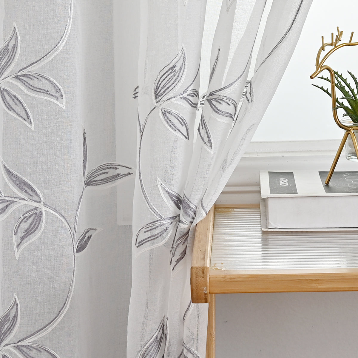 Hulvana - Luxury Blackout Curtains with Floral Print