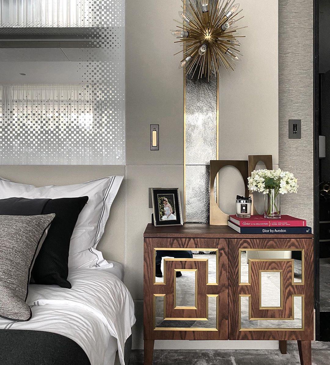 Embedded Light - Minimalist LED Bedside Wall Sconce