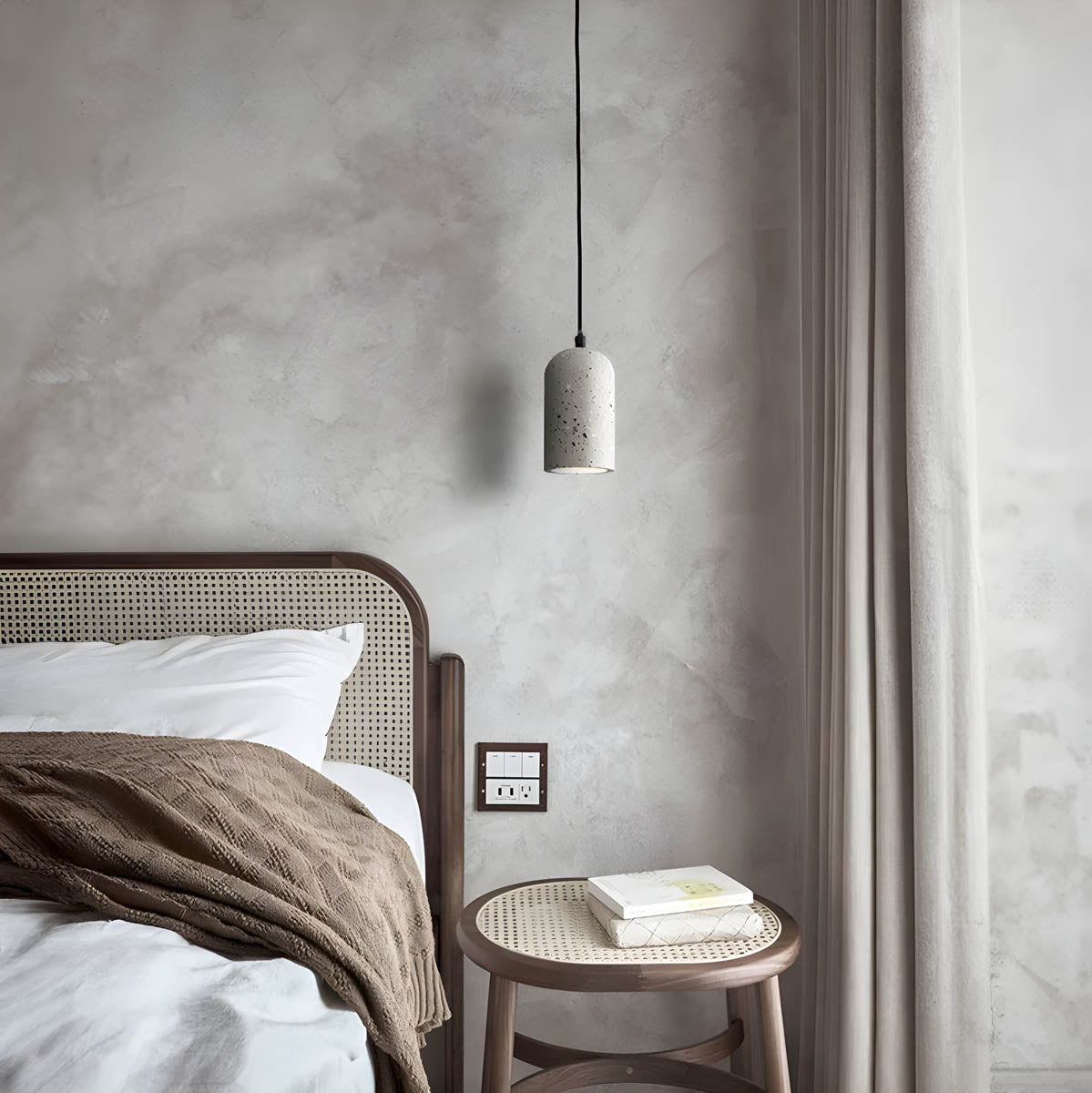 UrbanGlow - Industrial Concrete Pendant Light