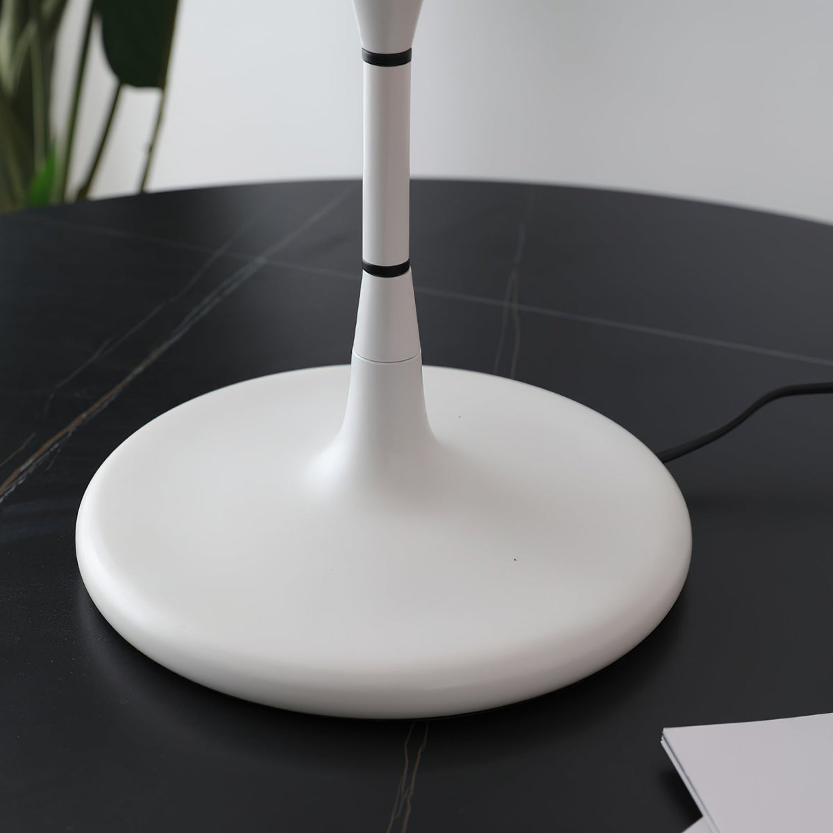 ArtistryGlow Table Lamp - Elegant Warm Ambient Lighting