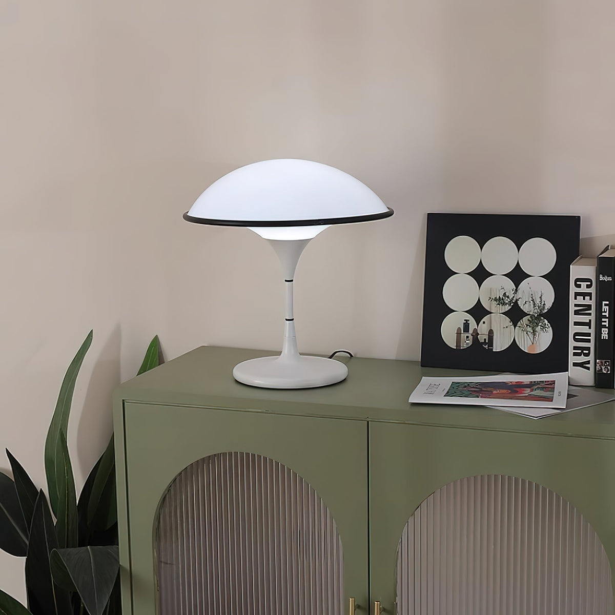 ArtistryGlow Table Lamp - Elegant Warm Ambient Lighting