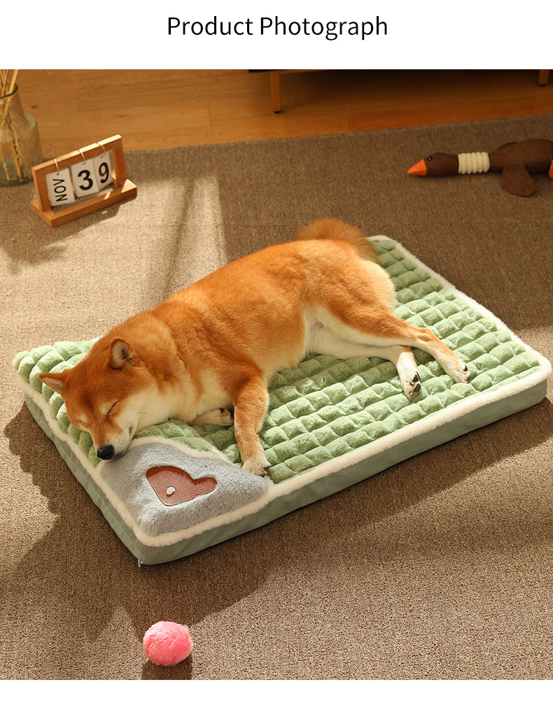 LuxePlush - Warm Dog Mat for Small and Medium Breeds
