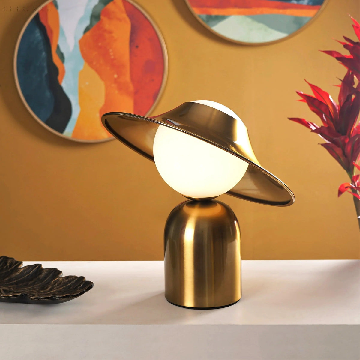 GoldSphere - Golden LED Table Lamp with Scandinavian Design