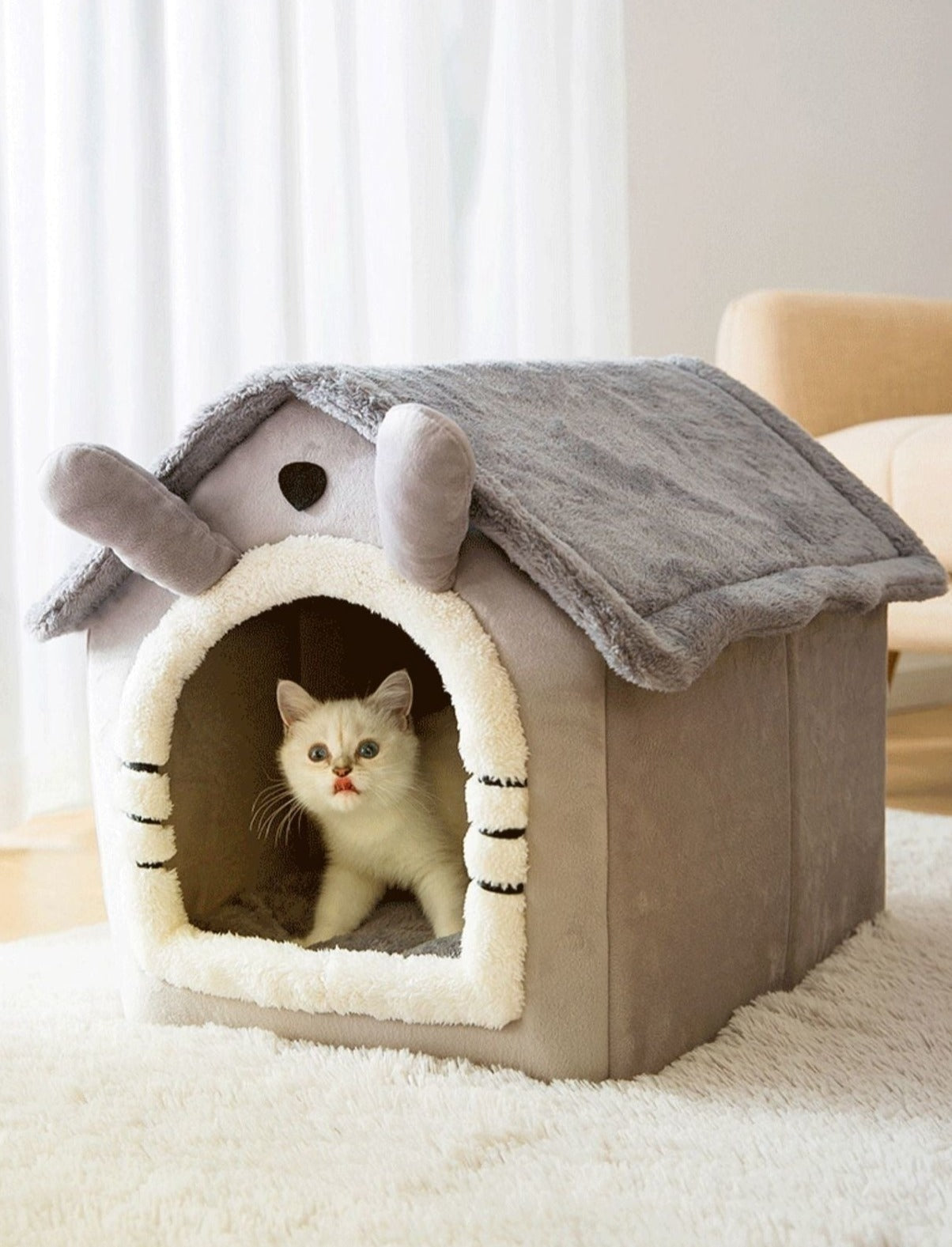 FluffyHaven - Cozy Pet House for Cats and Small Dogs
